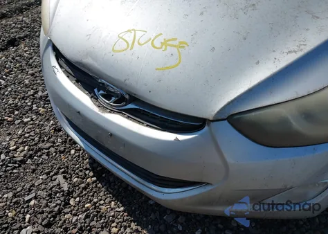 2013 Hyundai Elantra Gls z USA, uszkodzony, nr VIN KMHDH4AE2DU884495